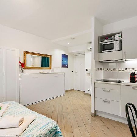 Les Oranges Five Stars Holidayhouse Niza Exterior foto