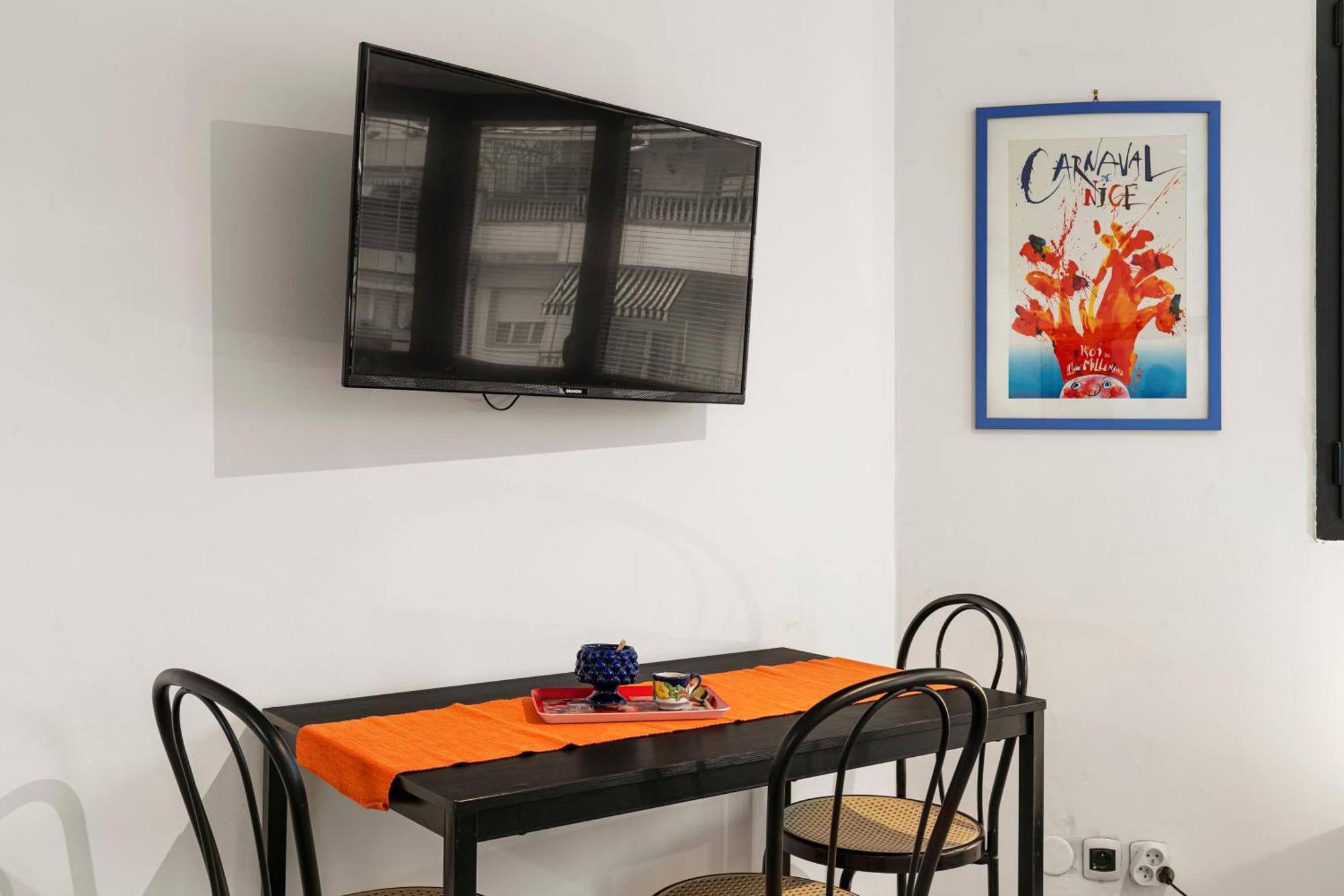 Les Oranges Five Stars Holidayhouse Niza Exterior foto